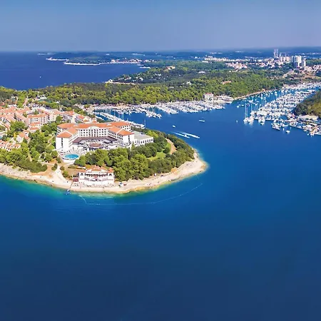 Awesome In With Wifi 別荘 プーラ