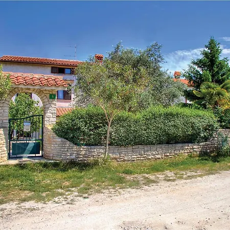 Дом отдыха Awesome In With Wifi