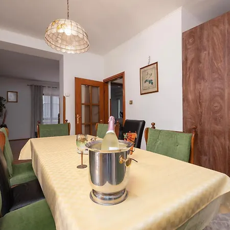 Awesome In With Wifi * Пула