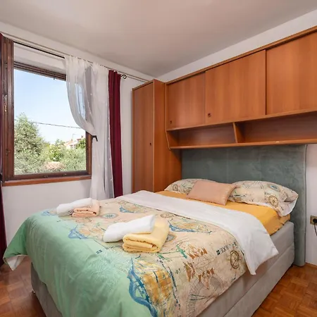 Awesome In With Wifi Пула